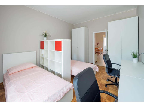 Stanza in via washington 86  shared room d5 - bed b - Appartements