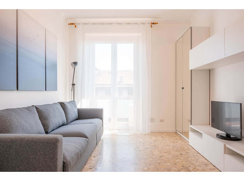 Appartamento in viale martinetti 11  two-room apartment - குடியிருப்புகள்  