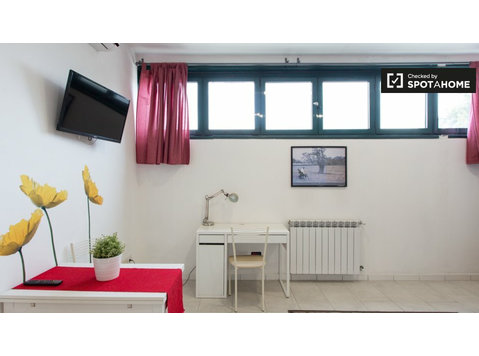 Apartamento de estúdio para alugar em Affori, Milão - Apartamentos