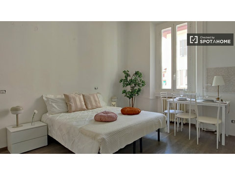 Studio apartment for rent in Calvairate, Milan - Apartments