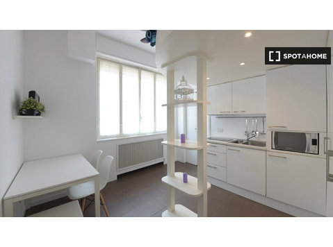 Studio apartment for rent in Foppette, Milan - アパート