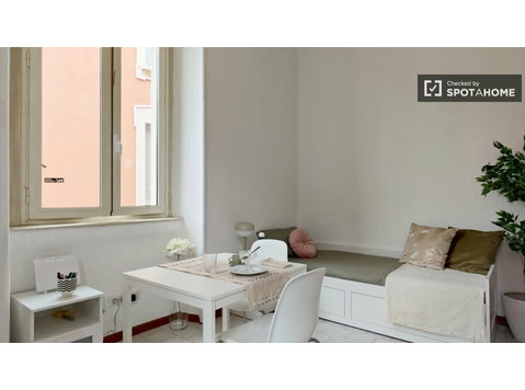 Milano'da kiralık stüdyo daire - Apartman Daireleri