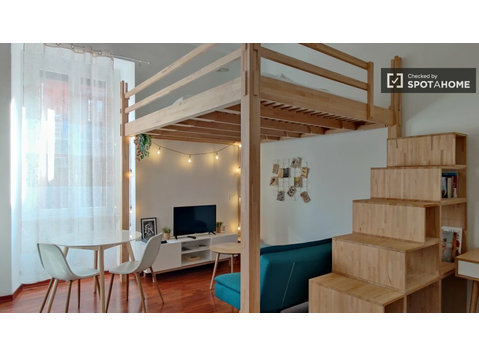 Studio apartment for rent in Quartiere Stadera, Milan - Leiligheter
