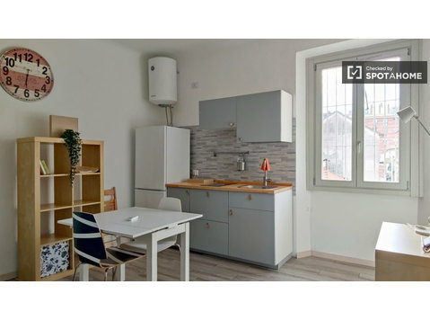 Studio apartment for rent in Via Sibari - Apartments