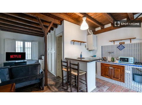 Studio à louer à Navigli, Milan - Appartements