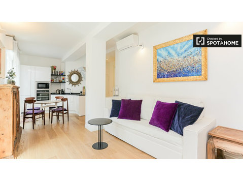 Elegante apartamento de 1 quarto para alugar em De Angeli,… - Apartamentos