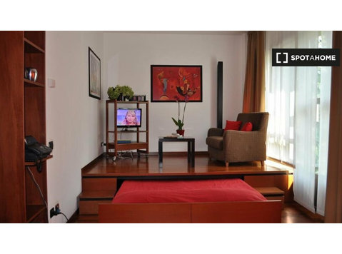 Elegante estudio en alquiler en Buonarroti, Milán - Pisos