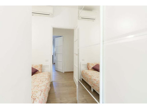 Teodosio 67 - Room 1 - Apartments
