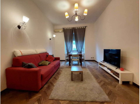 Two-Bedroom apartment  | Viale Papiniano | Sant’Agostino… - شقق