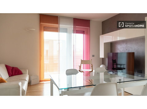 Giambel'de kiralık geniş balkonlu iki yatak odalı daire - Apartman Daireleri