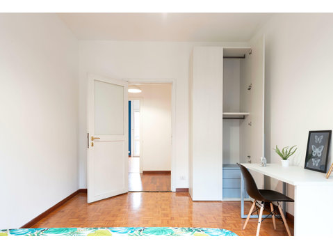 Via Cicognara 2 - Room 5 - Apartments