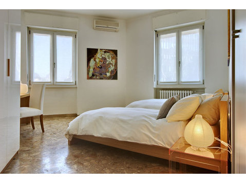 Via Pola, Milan - Apartman Daireleri