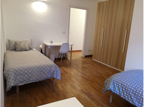 Viale Campania 29 - Twin Room 2 for double use - Apartman Daireleri