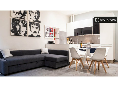 Intero appartamento con 1 camera da letto a Milano - Appartamenti