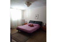 Room in Via Val di Fassa, San Benedetto del Tronto for 75… - Appartements
