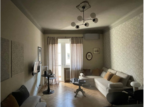 Apartment in Via Gaetano Donizetti, Torino for 115 m² with… - Apartments