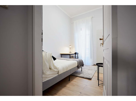 Camera Singola in via Via Ormea - Apartments