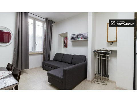 Modern studio for rent in Cit Turin, Turin - Apartments