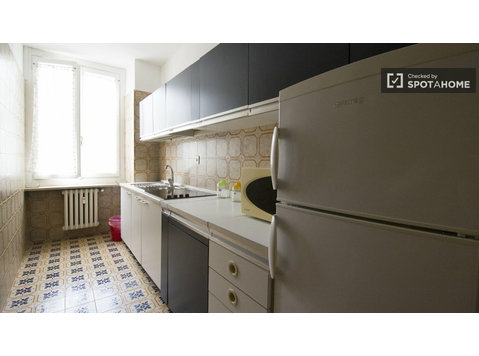 NEWLY RENOVATED 1-bedroom apartment for rent in Turin Centre - アパート
