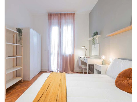 Stanza in Piazza Carducci - Apartments