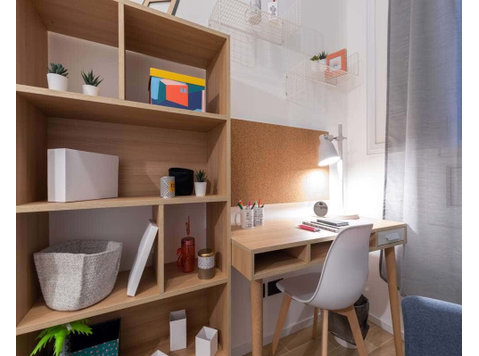 Stanza in Via Carlo Pedrotti - Apartments