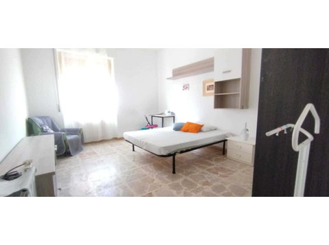 Via Carlo Felice 3b - Stanza 31 - Apartments