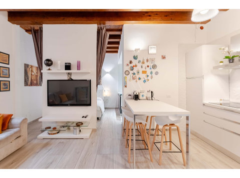 Apartment in Via Nicolò Canelles, Cagliari for 38 m² - Apartments
