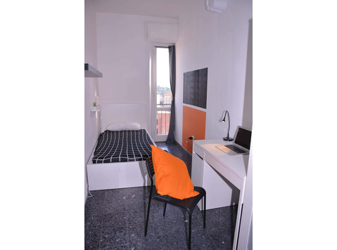 Via Ingurtosu n9 - Stanza 5 - Apartemen