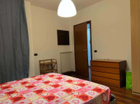 Room in Via Generale di San Marzano, Catania for 130 m²… - Appartementen