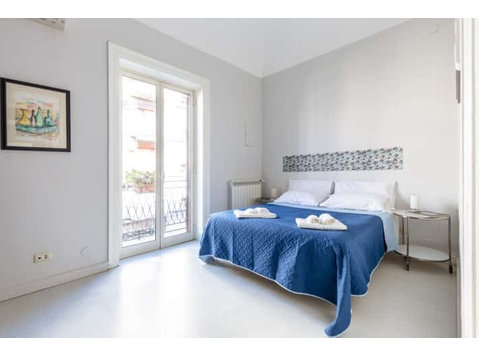 Casa Dante with balcony - Apartments