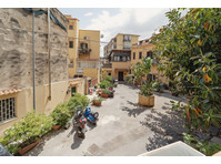 Cortile Trapani all'Acquasanta, Palermo - منازل