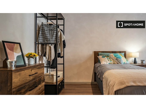 Bett zu vermieten in 4-Zimmer-Wohnung in Rovereto - Zu Vermieten