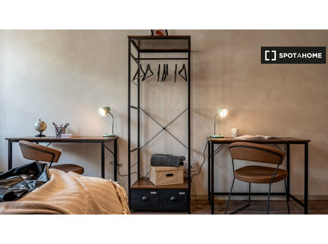 Bed for rent in 4-bedroom apartment in Rovereto - الإيجار