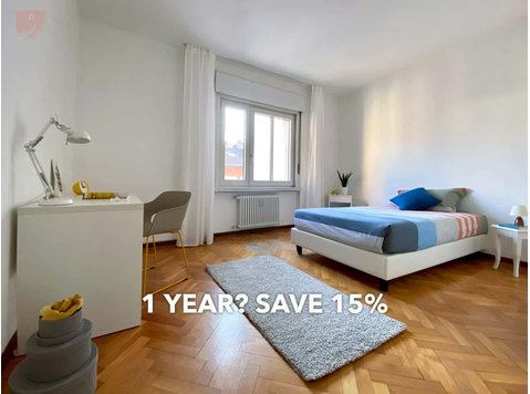 Room in Via della Prepositura, Trento for 161 m² with 6… - Apartments