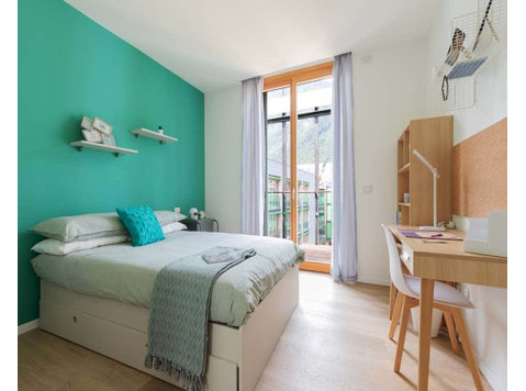 Stanza in Via Adalberto Libera - Apartments