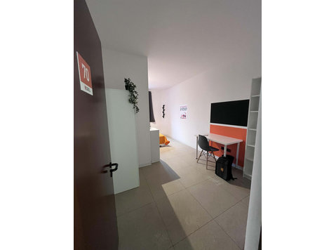 Via Del Brennero 136 - Stanza 70 - Apartments