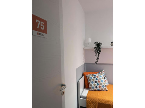 Viale Verona 65 - Stanza 75 - Apartments