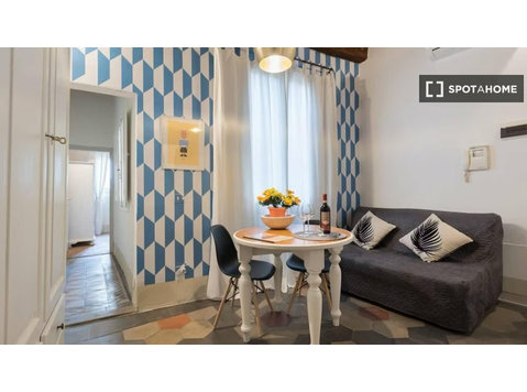 1-Zimmer-Wohnung zur Miete in Santa Croce - Wohnungen