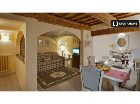 1-Zimmer-Wohnung zur Miete in Santa Croce, Florenz - Wohnungen