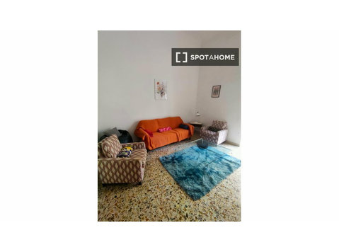 2-Zimmer-Wohnung zur Miete in Faentina, Florenz - Wohnungen