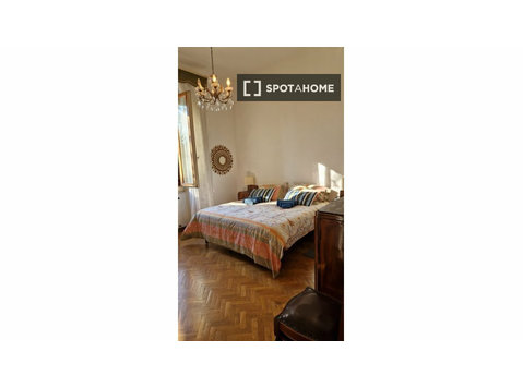 Apartamento de 2 quartos para alugar em Florença - Apartamentos