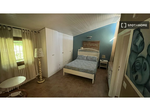 2-bedroom apartment for rent in Florence - Apartments
