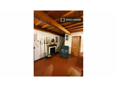 2-Zimmer-Wohnung zur Miete in Vaglia, Florenz - Wohnungen