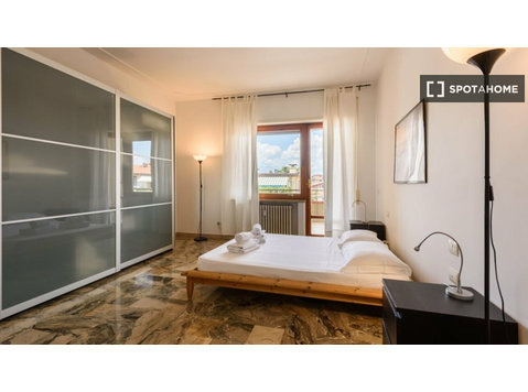 WOHNUNG MIT AUFZUG IN FLORENZ - Wohnungen