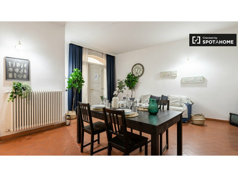 Apartament z 2 sypialniami do wynajęcia we Florencji - Mieszkanie