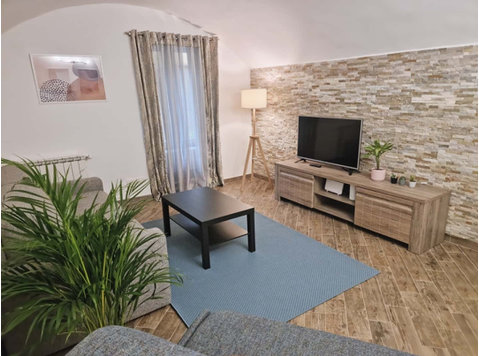 Appartamento in Via Giovan Battista Niccolini, Firenze di… - Apartments