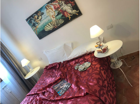 Botticelli Room - Apartments