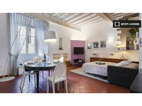 Studio-Apartment zu vermieten in District 1, Florenz - Wohnungen
