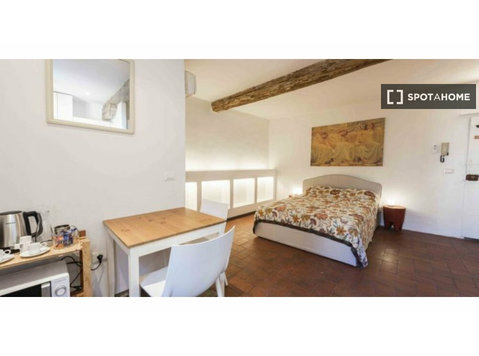 Studio zu vermieten in Duomo-San Giovanni, Florenz - Wohnungen