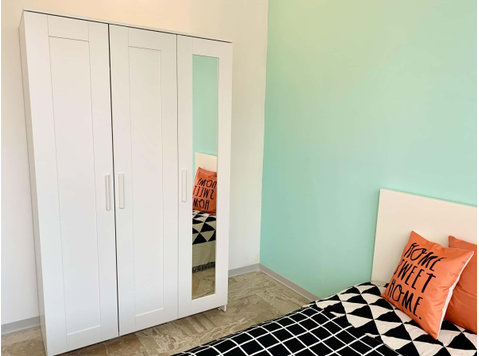 VIALE F. REDI 45 - Stanza 87 - Apartments